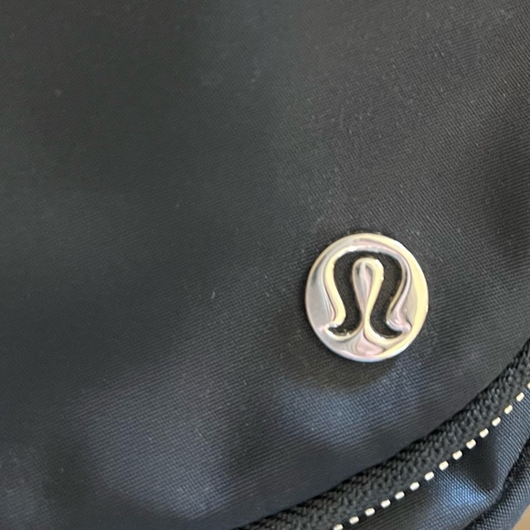 Lululemon all night festival bag micro 2L - Picture 3 of 10